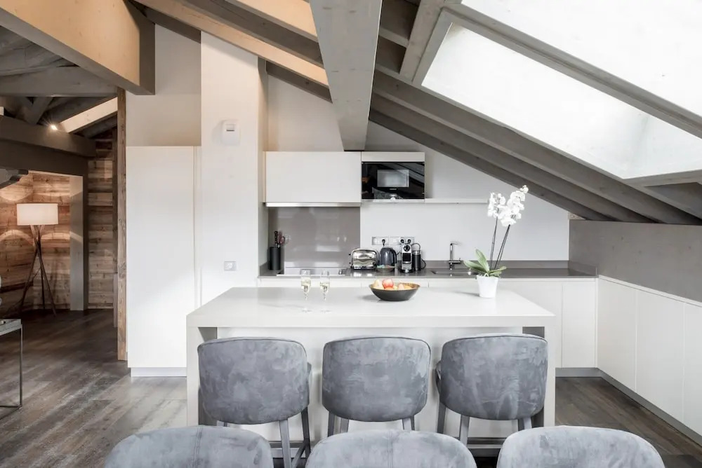 Mammoth Lodge Penthouse T5 D13