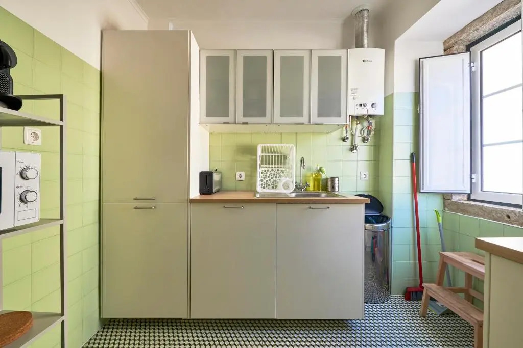 Elegant Riverview Apartment in Historical Lisbon