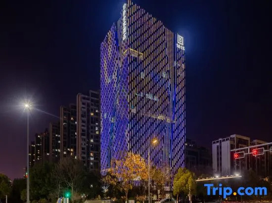 Earl Family Hotel (Fuyang Shuangqingwan Water Street)