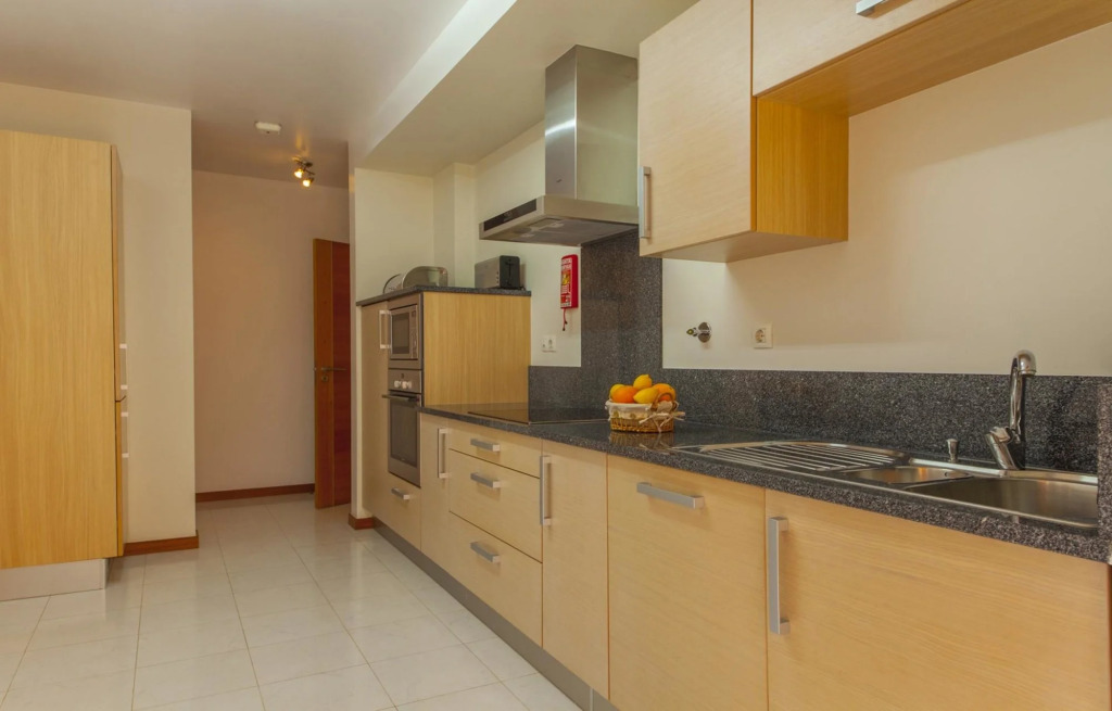 B27 - Luzbay 2 Bed Apartment