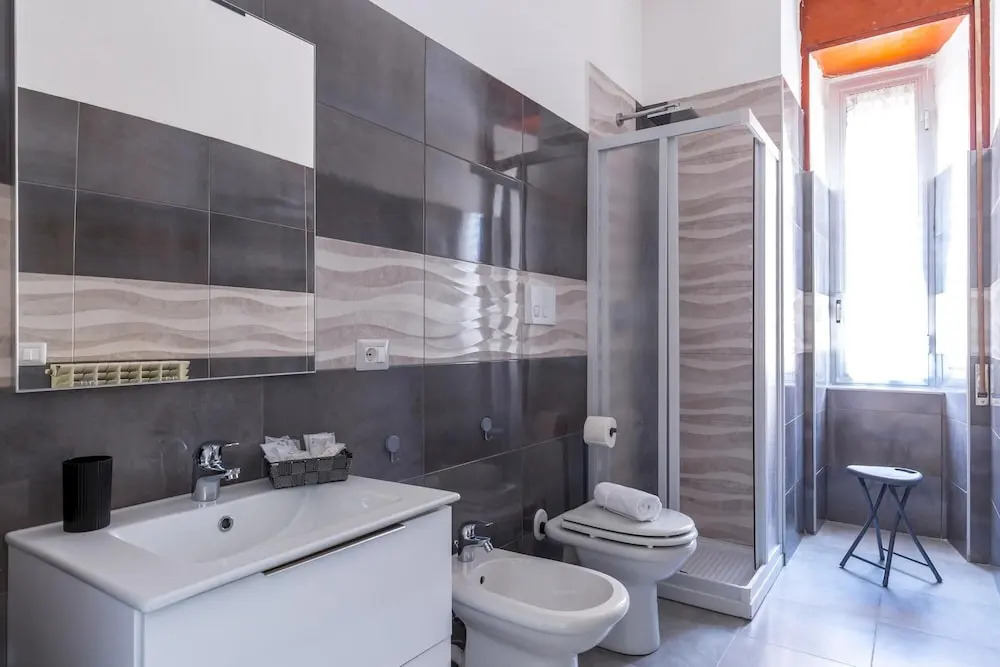 Emanuele III - 4 bedroom apartment