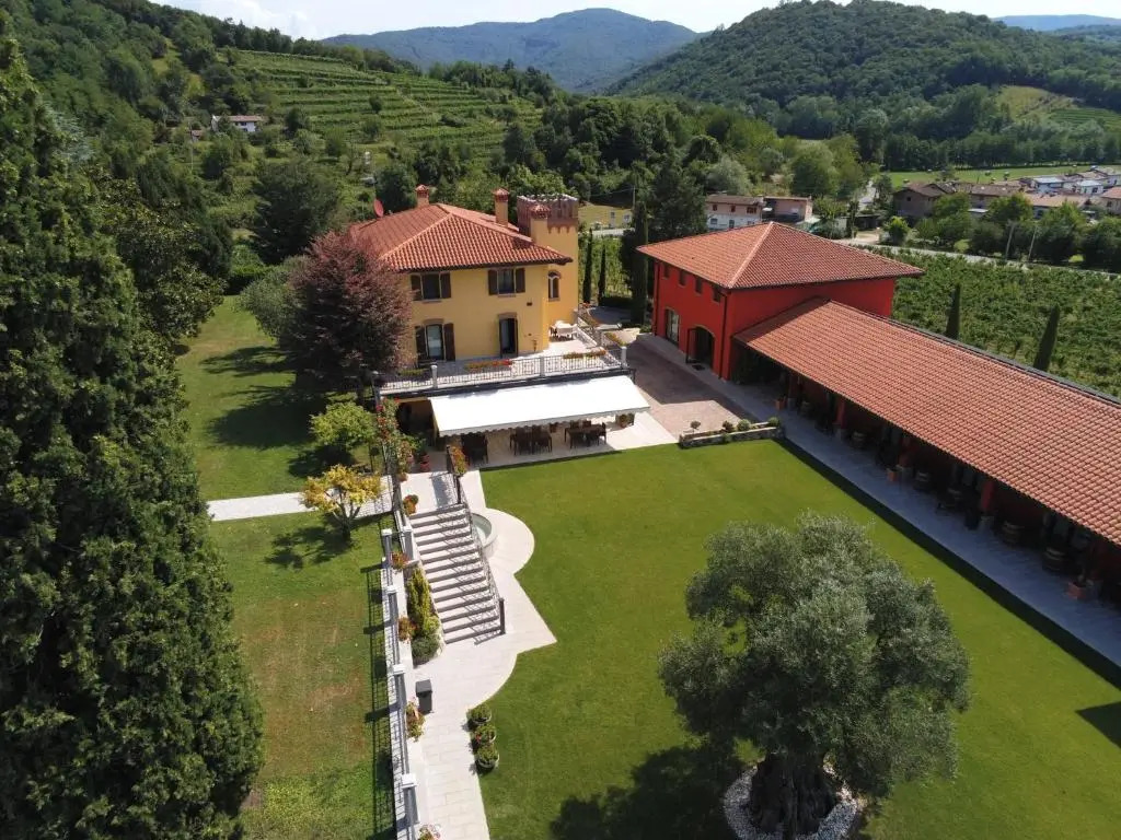 Il Roncal Wine Resort - for Wine Lovers only
