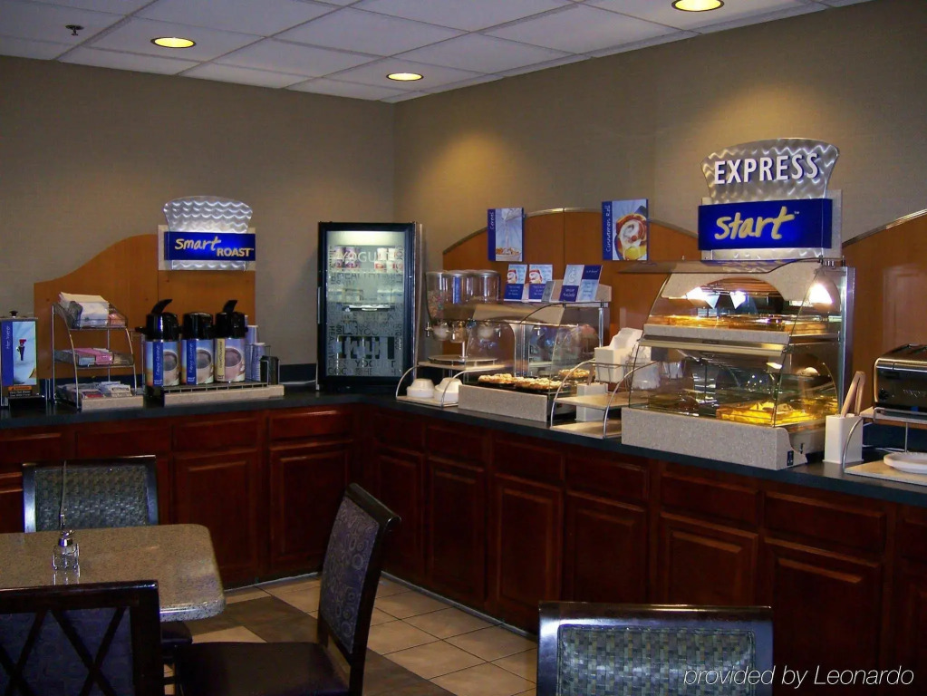 Holiday Inn Express Edgewood-Aberdeen-Bel Air