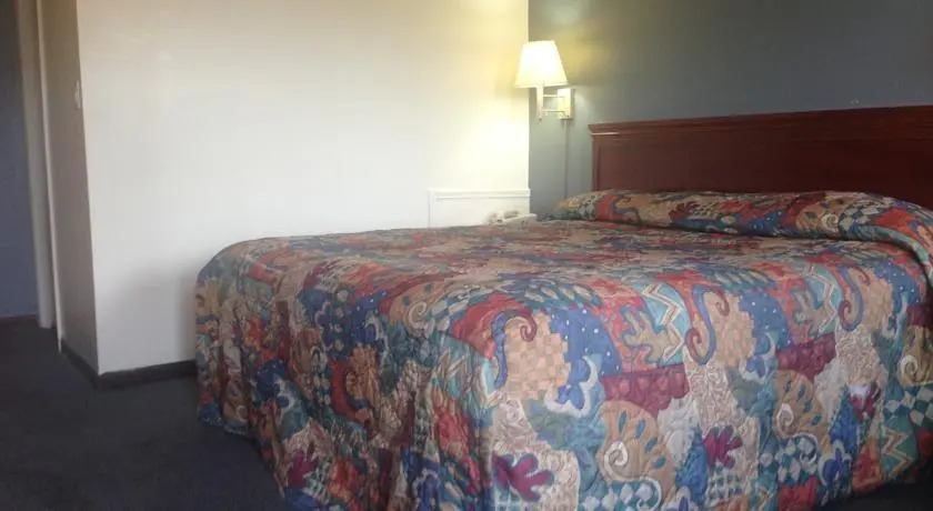 Regency Inn - Terre Haute
