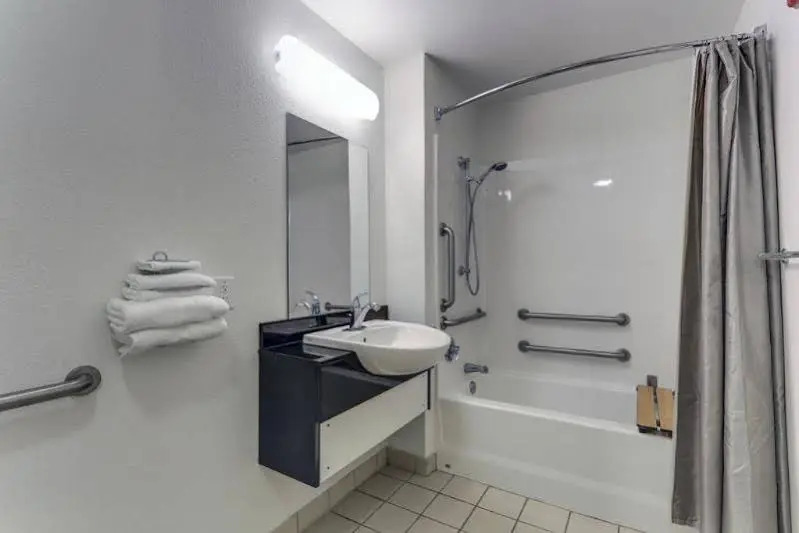 Rodeway Inn and Suites Lake Charles
