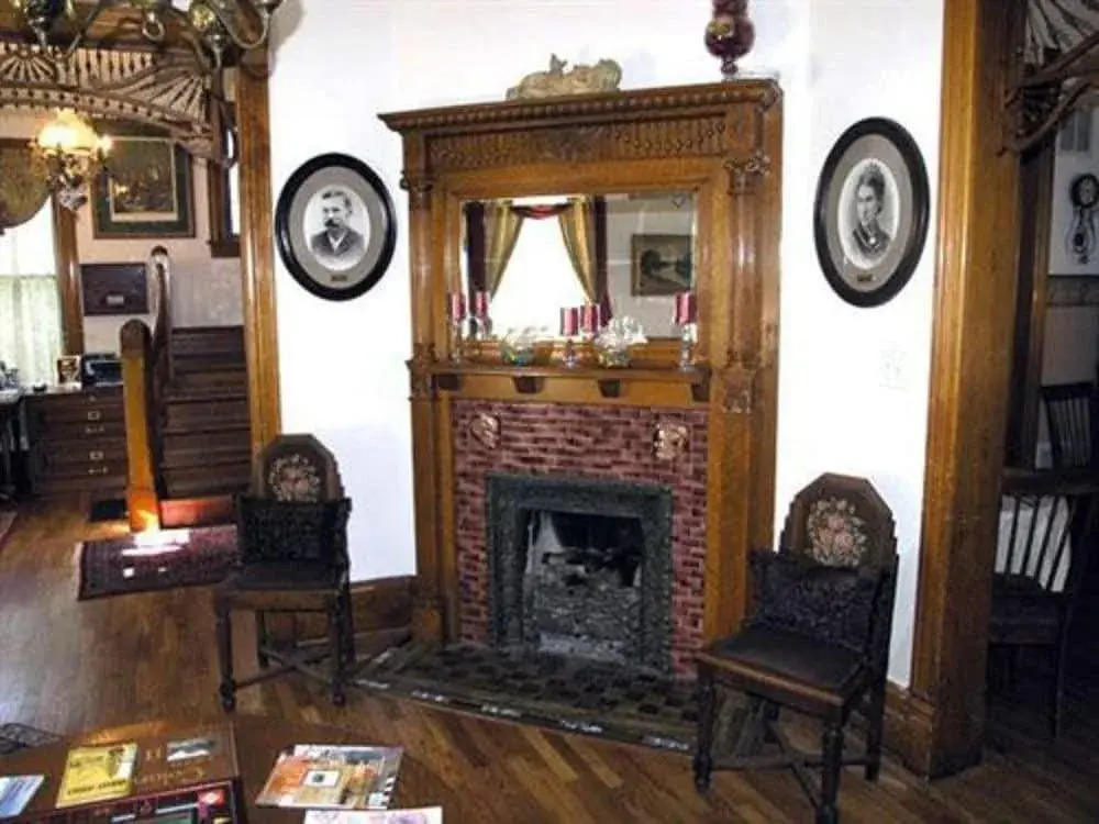Lennox House Bed & Breakfast