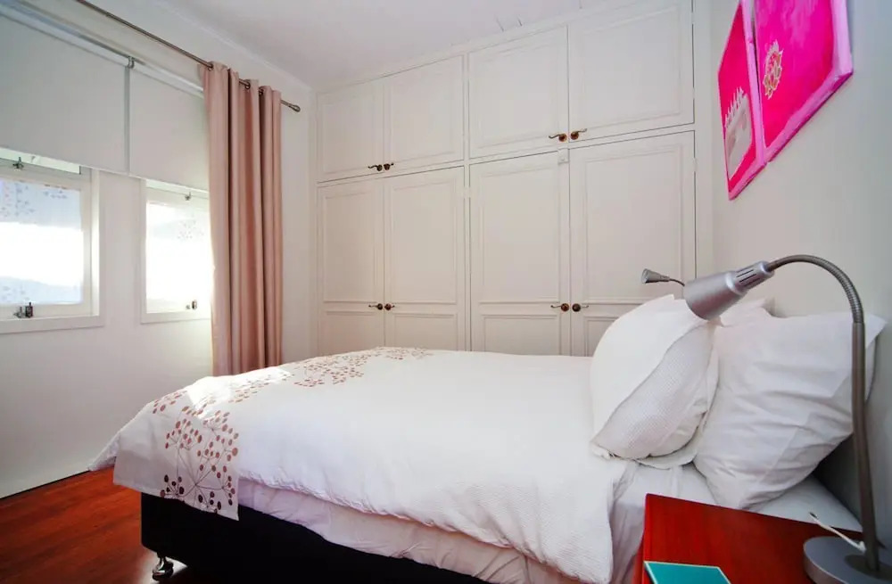 BM21 Balmain 2 Bed Beauty