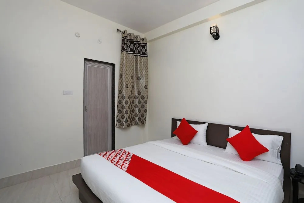 OYO 16708 Sada Shiv Guest House