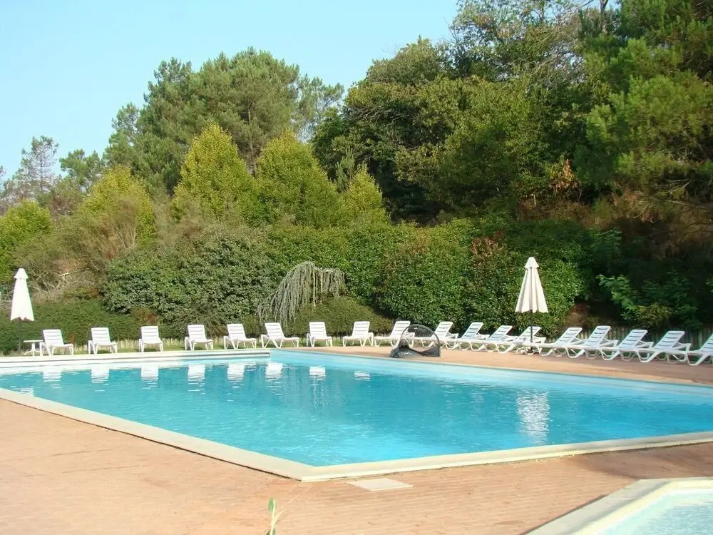 Etang Vallier Resort