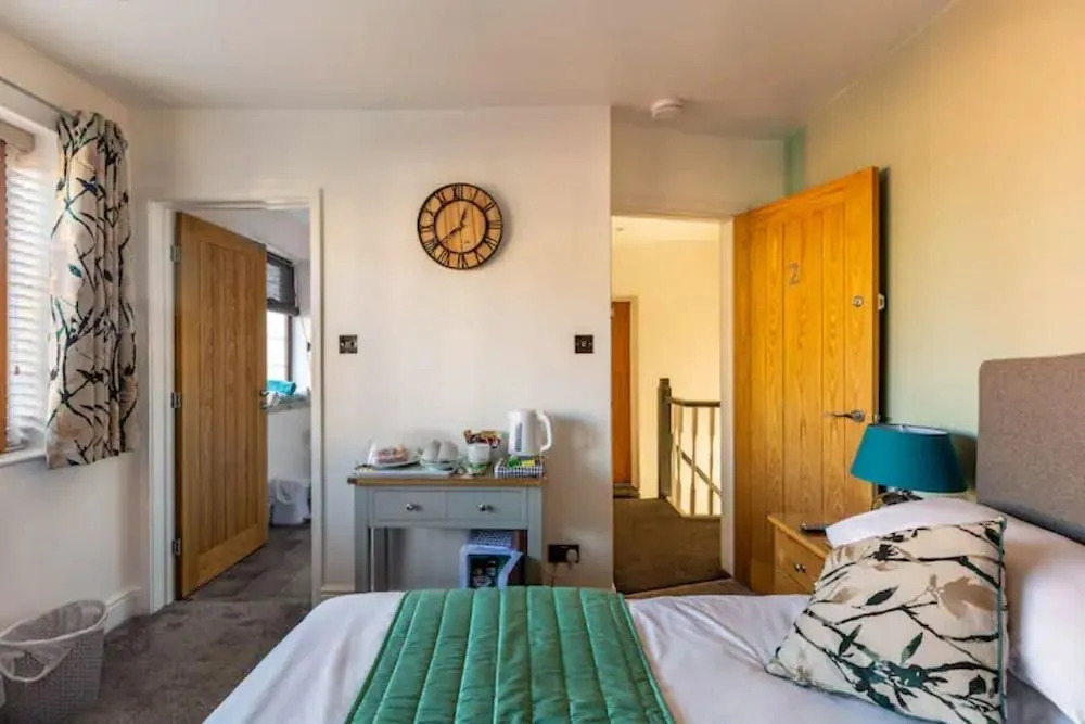 Camaraderie Guest House