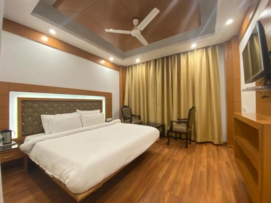 Hotel Highland By DLS Hotels