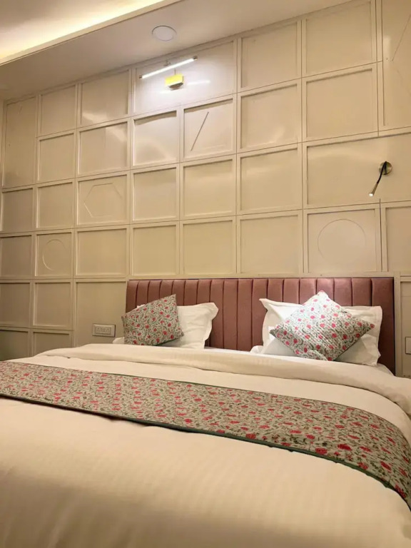 Shanti Vilas Hotel