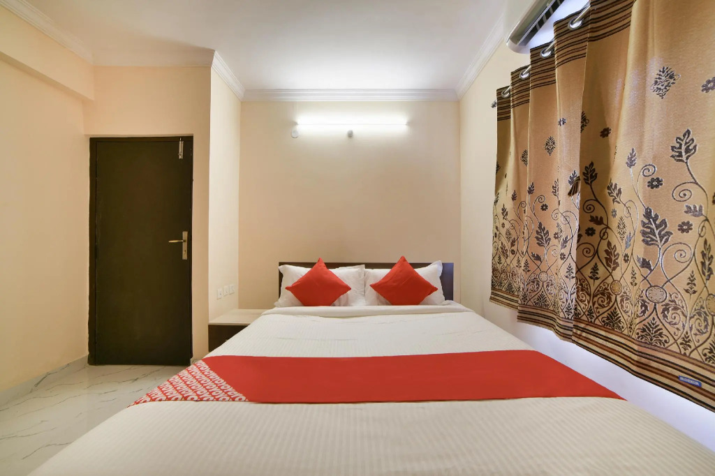 FabHotel Opal Residency