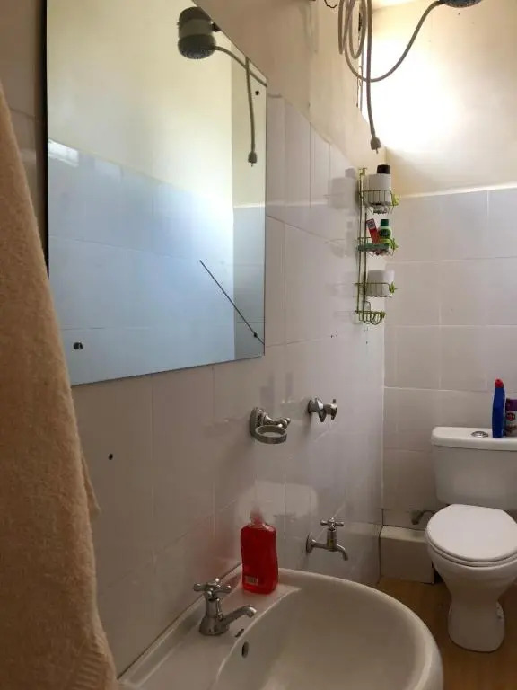 Serenity Studio, Lovely spacious 1-bedroom with ample parking