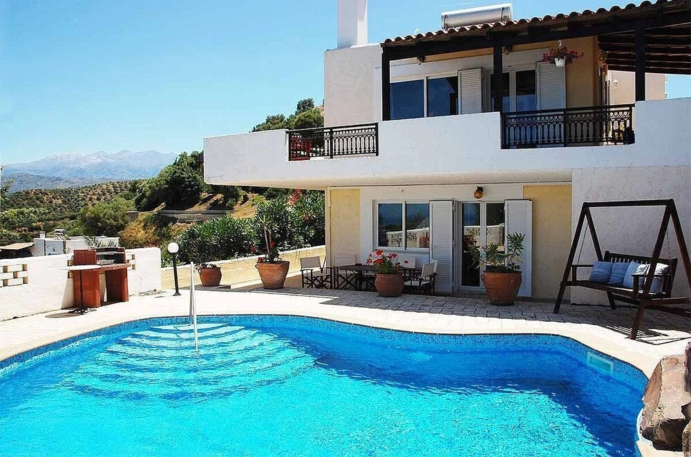 Beautiful Villa with Private Pool