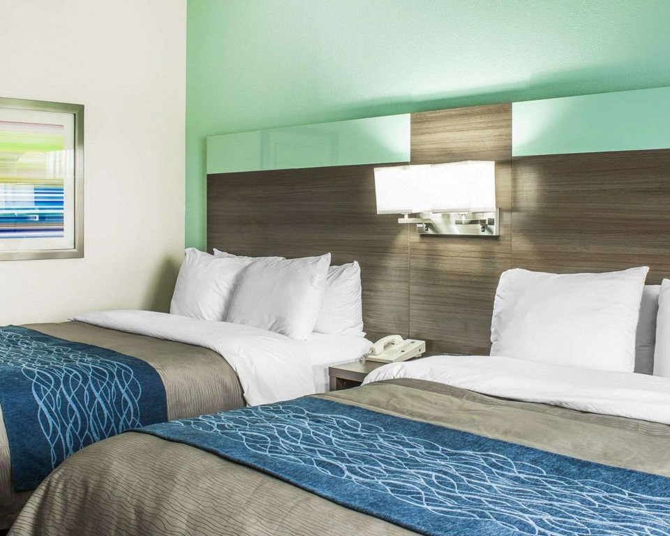 Comfort Inn Dunn near I-95