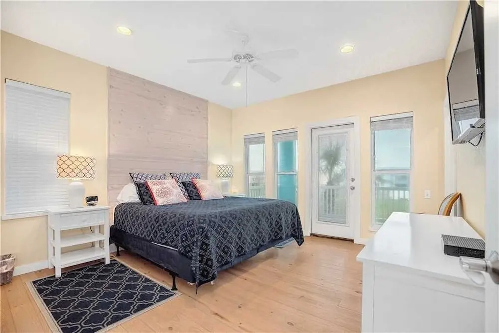 2525 S 11th St #63 4 Bedrooms 3.5 Bathrooms Home