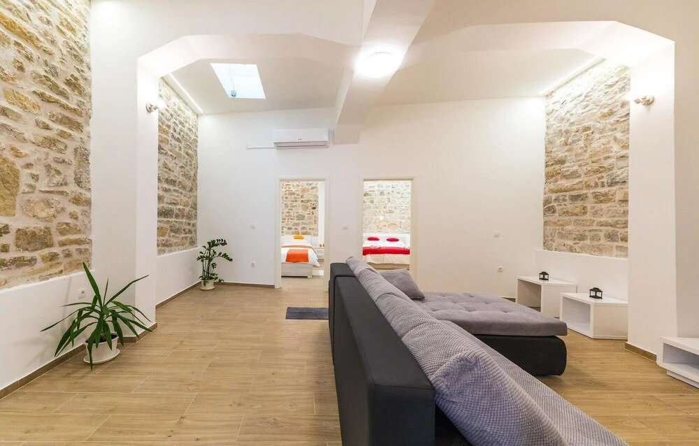Nice Apartment in Kastel Sucurac With Wifi and 2 Bedrooms
