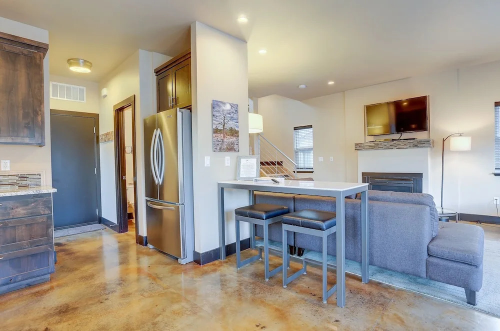 Urban Roundabout 2 Bedroom Home by RedAwning