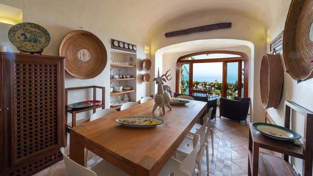 VILLA CASAROSSA NUMERO UNO 6, Emma Villas