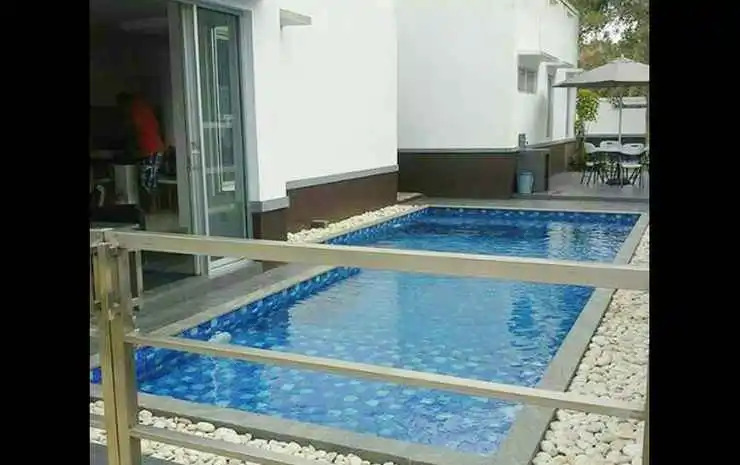 Villa Kaca