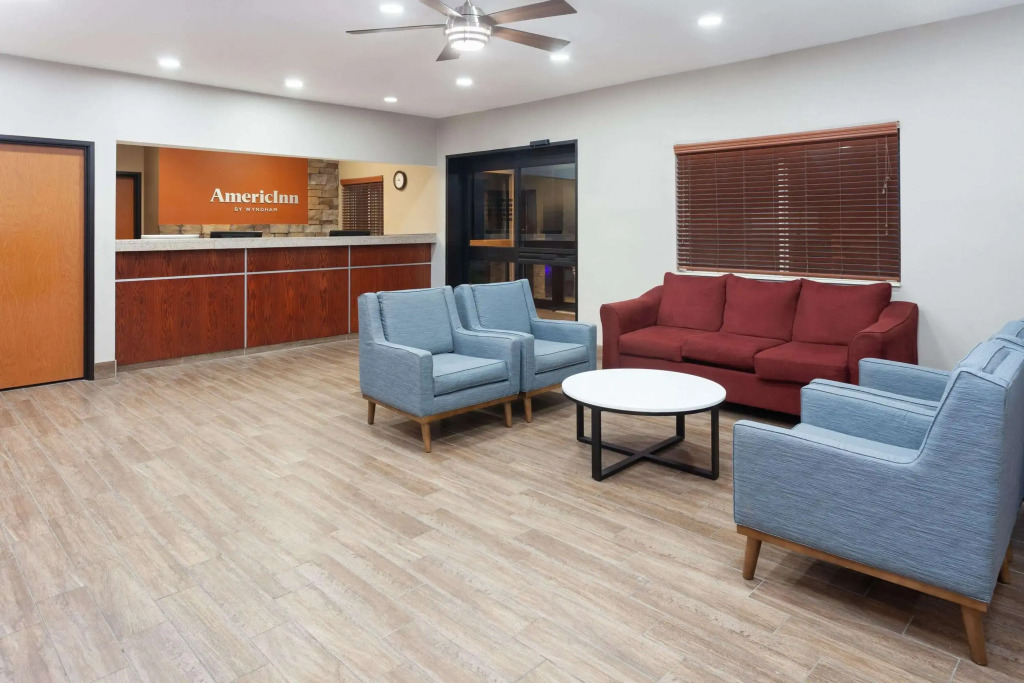 AmericInn by Wyndham Hudson