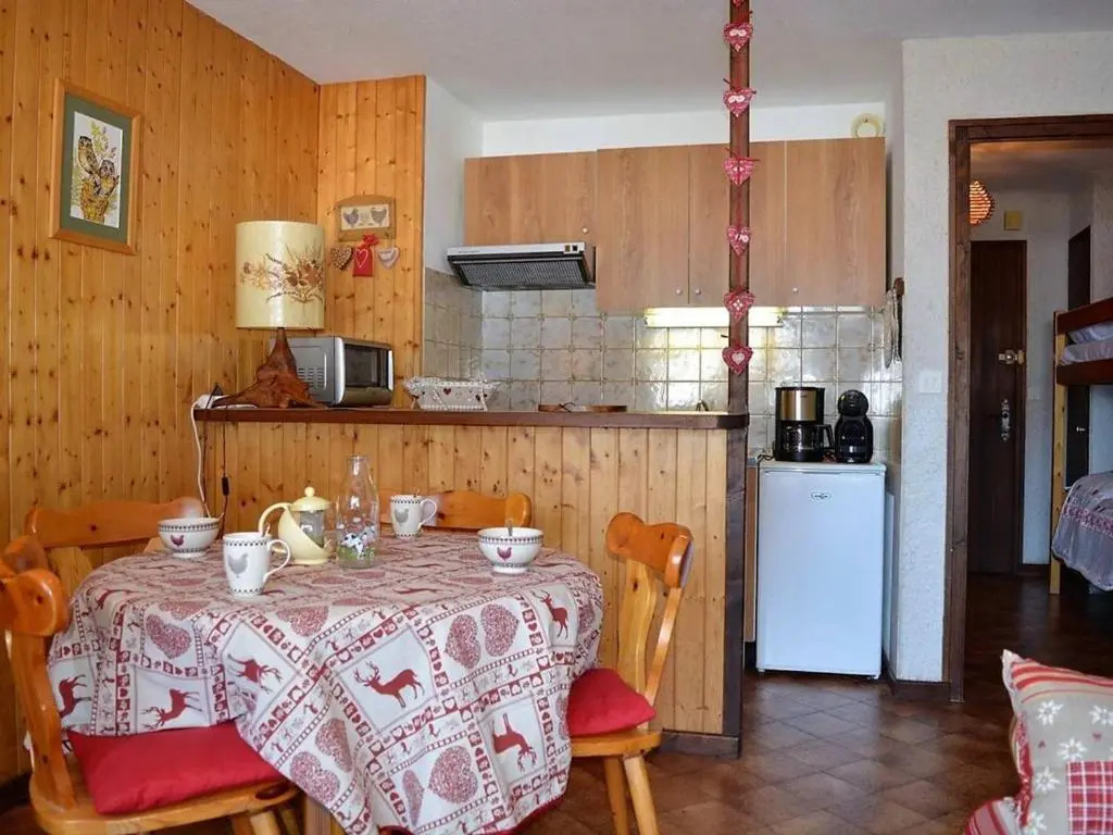 Appartement Le Grand-Bornand, 1 pièce, 4 personnes - FR-1-241-92
