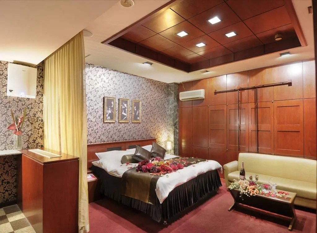 HOTEL ATLANTIS IKUTAMA
