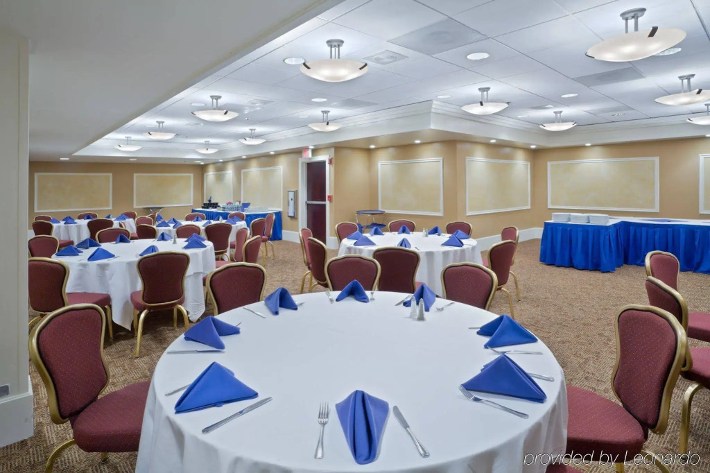 DoubleTree by Hilton Providence Airport Warwick