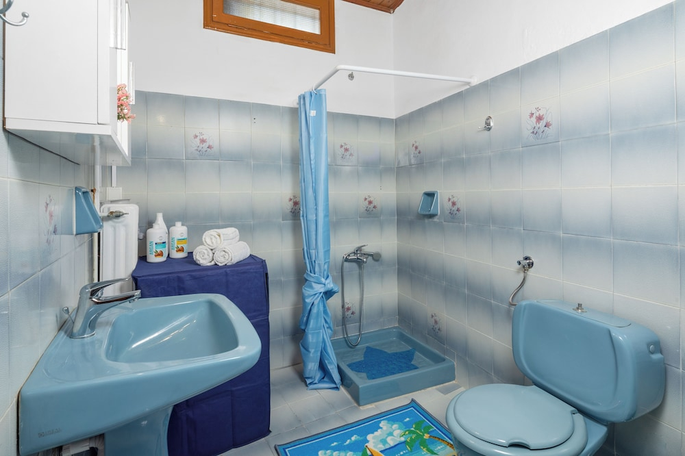 Charming Villa in a traditional village, 3 km from the beach of Agios Gordios