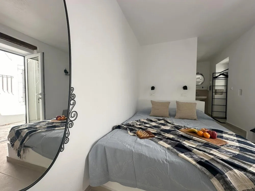 Astra House Braxasi