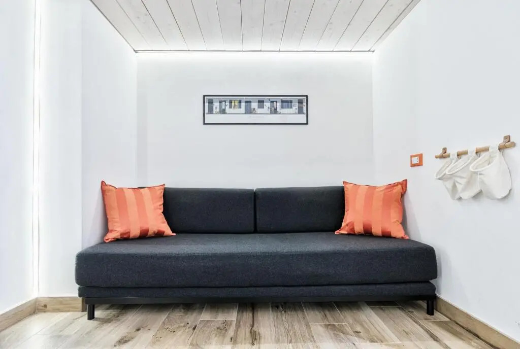 LittleAndCosy