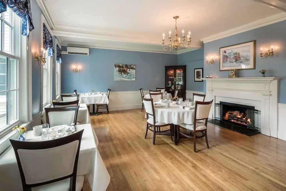The Blue Horse Inn