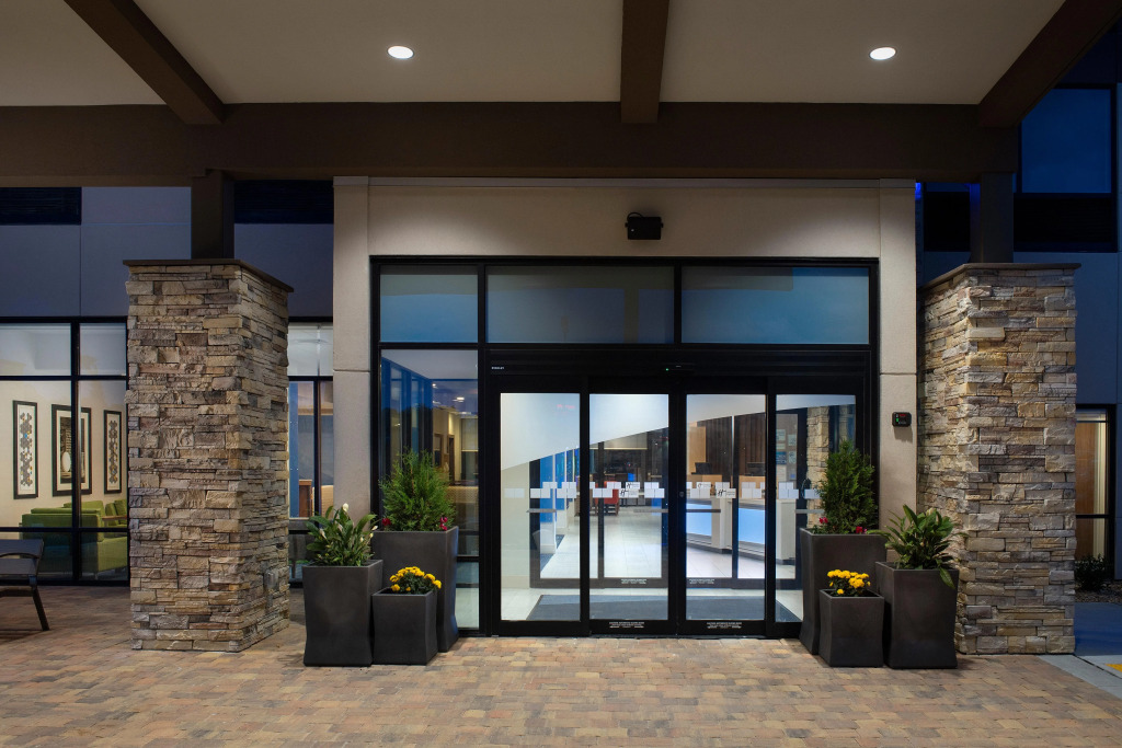 Holiday Inn Express & Suites Kingsland I-95-Naval Base Area by IHG