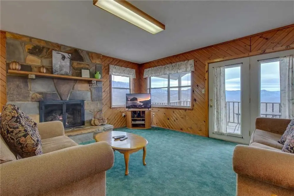 Crestview - Two Bedroom Cabin