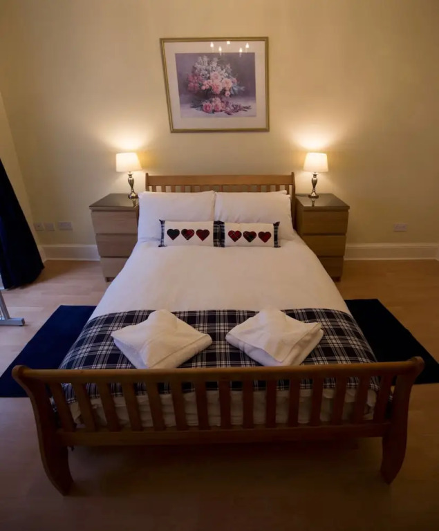 3 Bedroom Flat in South Centre of Edinburgh Sleeps 6