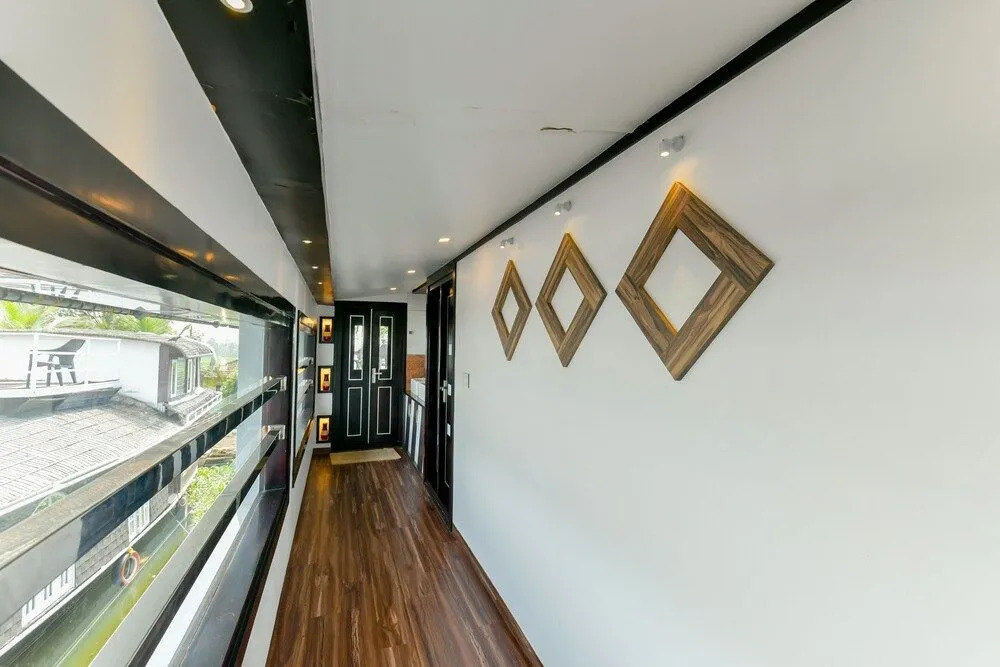 Oyo 24725 Houseboat Royal River 4bhk