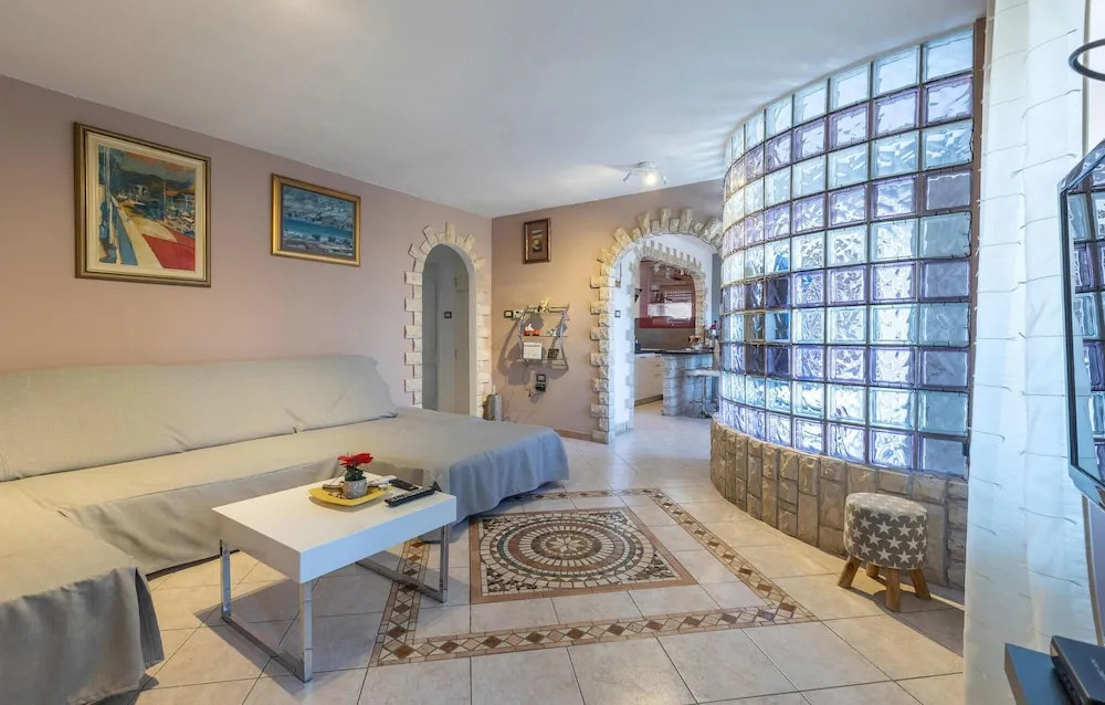 Beautiful Apartment in Kostrena Sveta Lucij With Wifi and 1 Bedrooms