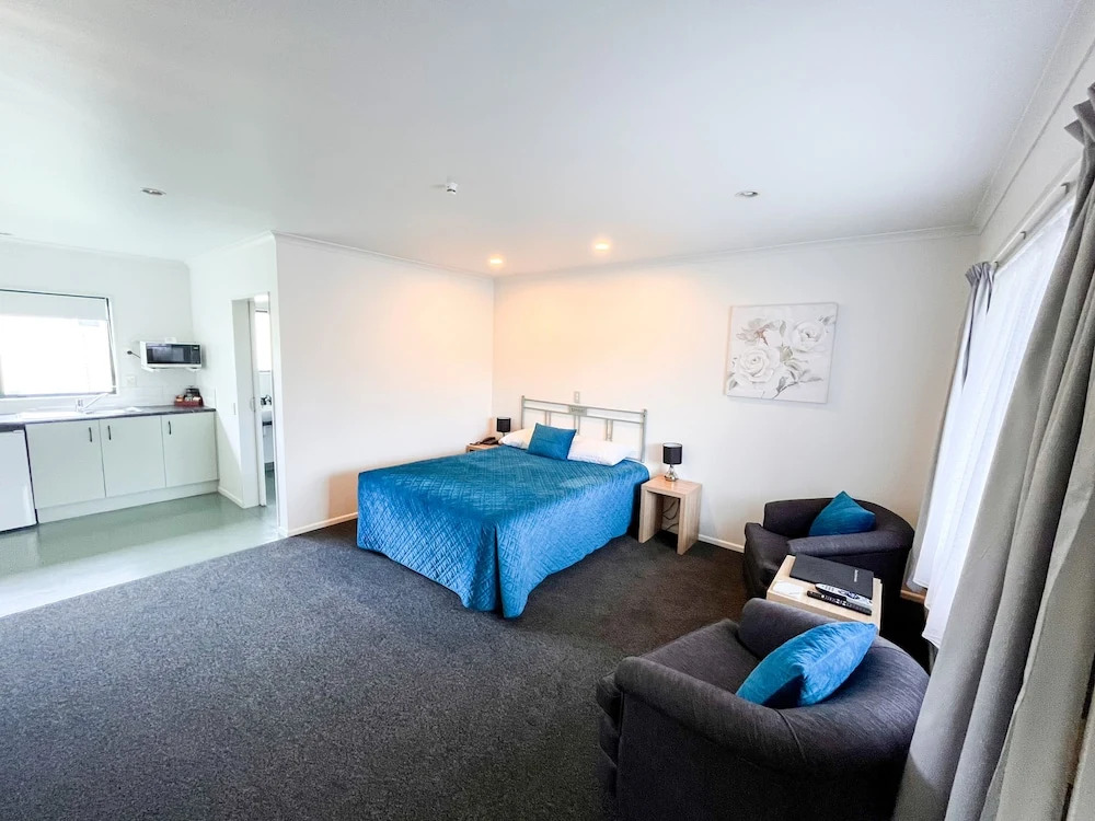 Camelot Motor Lodge and Conference Centre