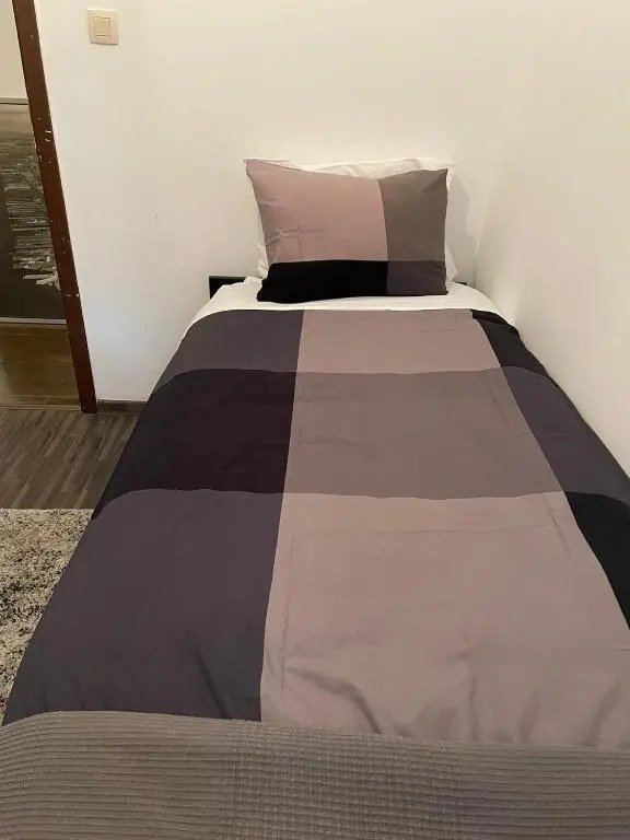 Modern apartment with garden in Antwerp, 10min from City center