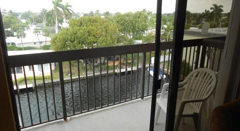 Surf Rider Resort