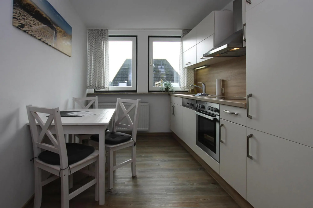 Apartment, Tating in Tating