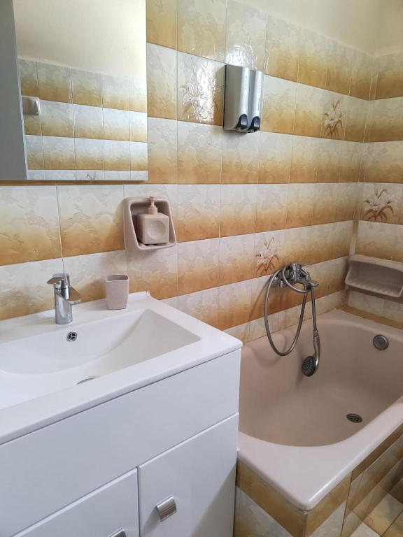 Asprokavos beach apartment and studio