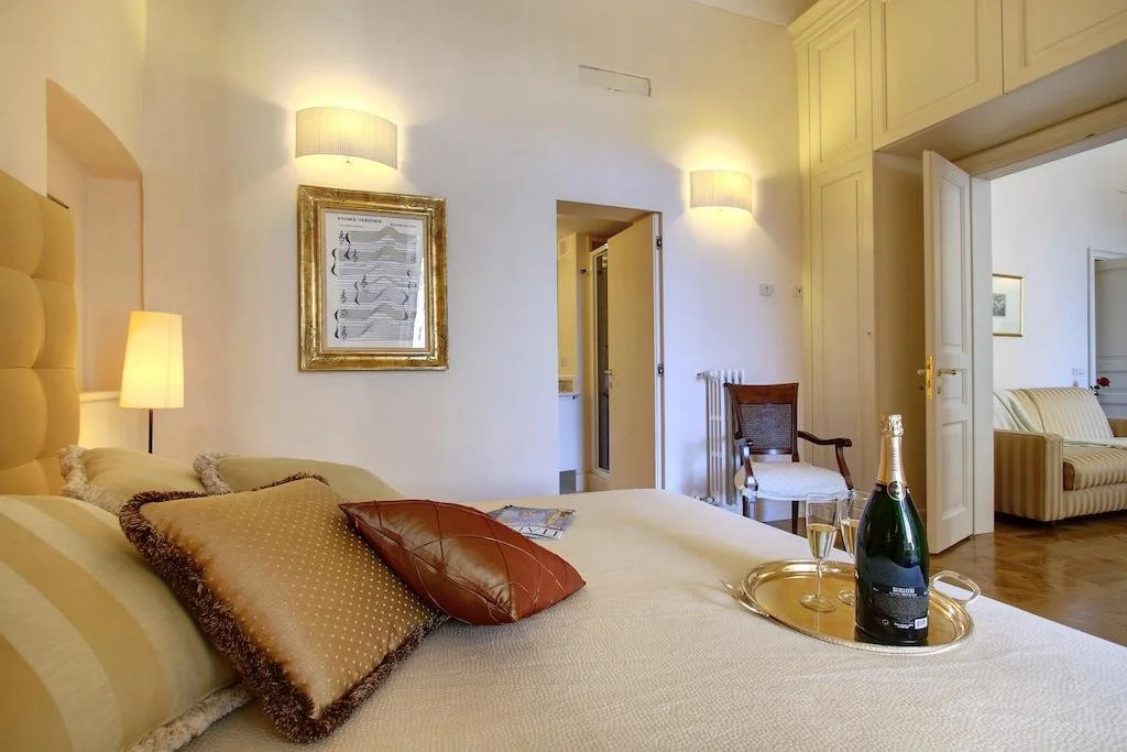 Palazzo Guidacci Apartments