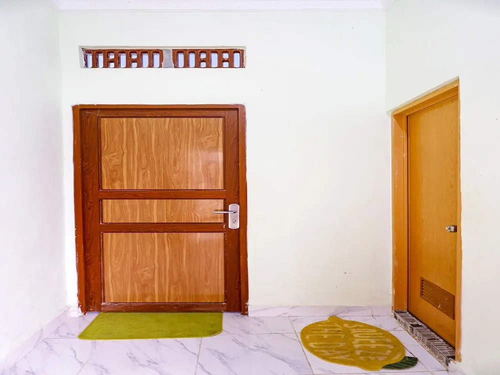 OYO 91314 Zein House