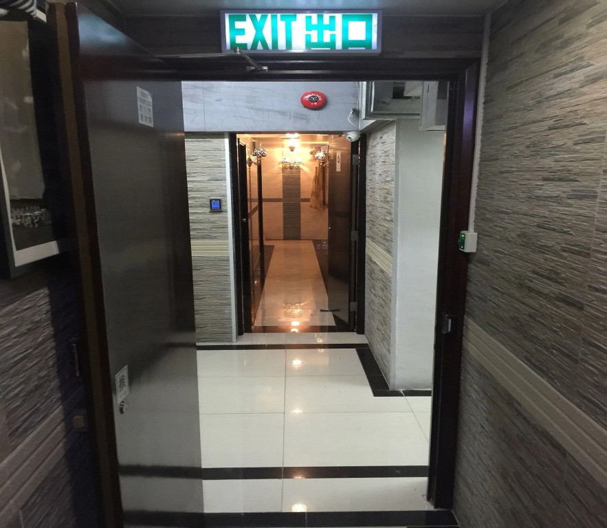 Skylark Hostel