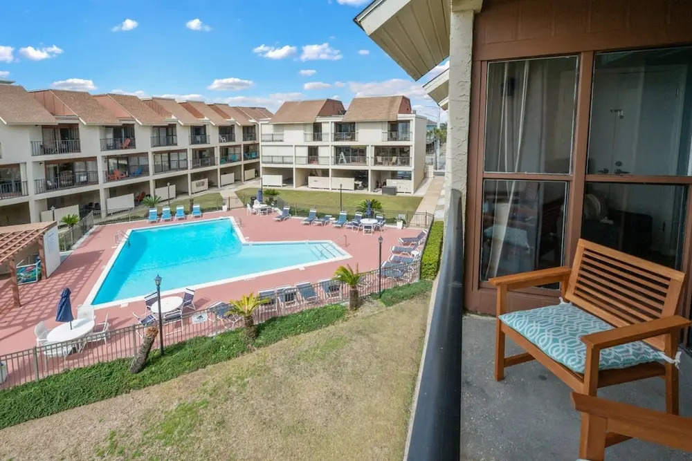 Gulfside Townhome 32 Two Bedrooms 2 5 Baths Townhouse w Pool