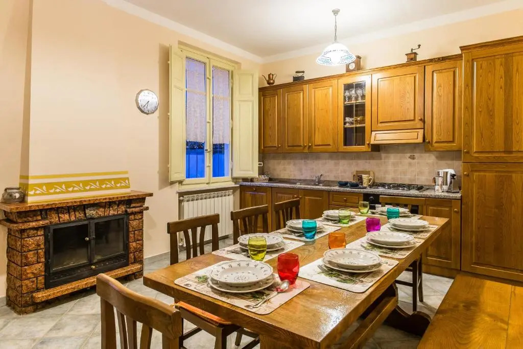 Zibaldone Family Villa with Garden and 2 Parking Spaces