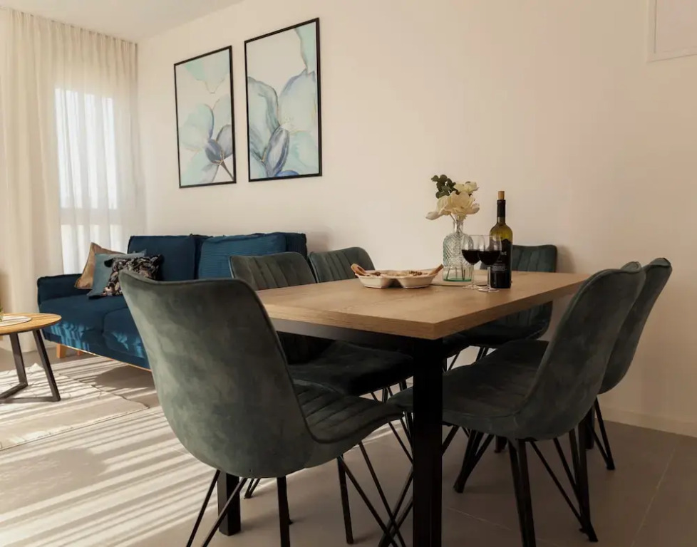 Smash 2 - Two-bedroom Apartments