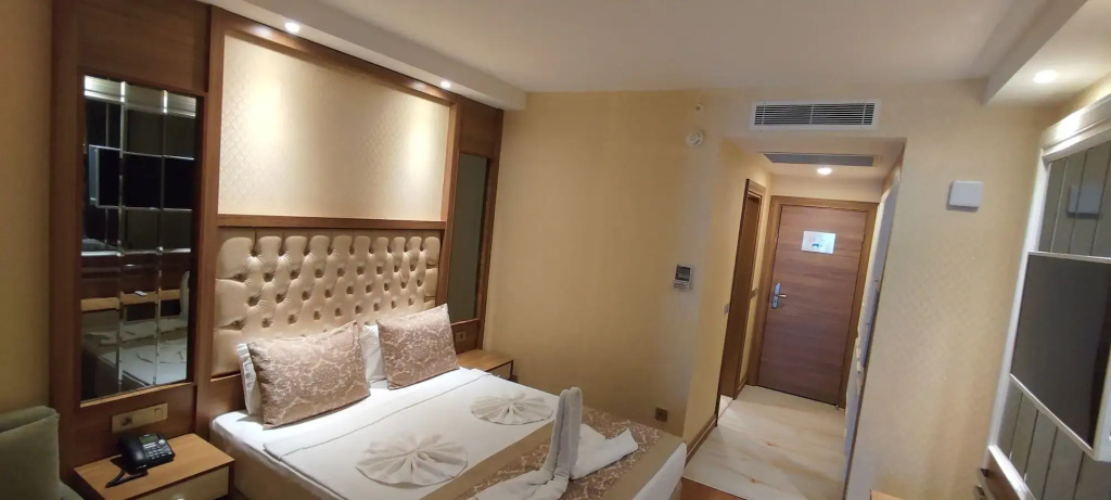 Oz Hotels Sui